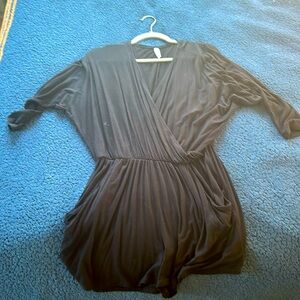 Black short romper, 3/4 slight balloons sleeves